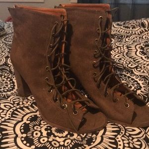 NEVER WORN lace up suede heeled booties